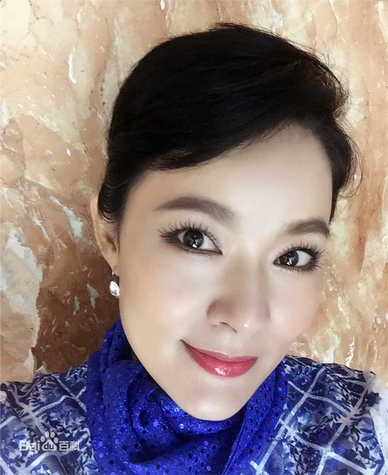 张晶晶(Zhang Jingjing)脊梁——詹华素颜照相册