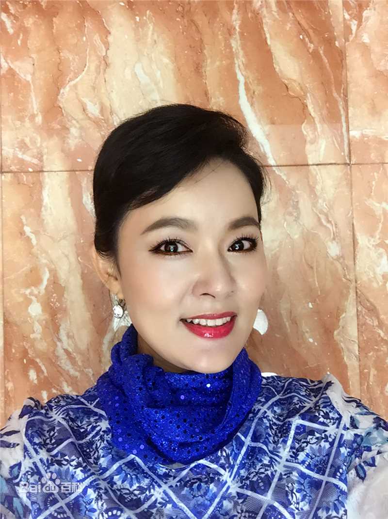 张晶晶(Zhang Jingjing)脊梁——詹华素颜照相册