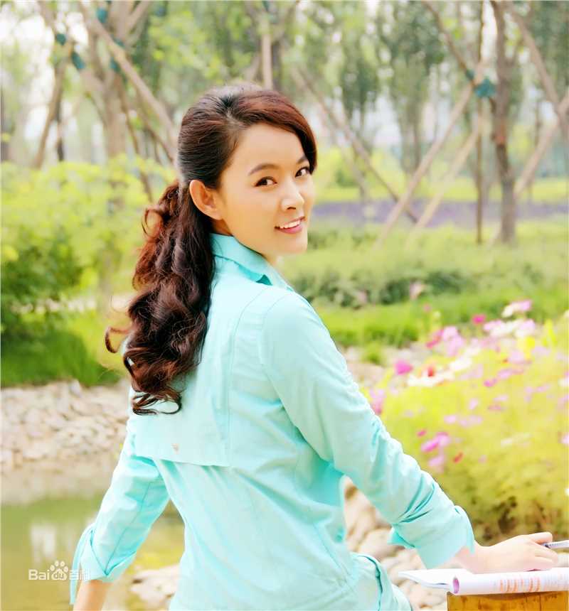 张晶晶(Zhang Jingjing)正阳门下——蔡晓丽前后照片