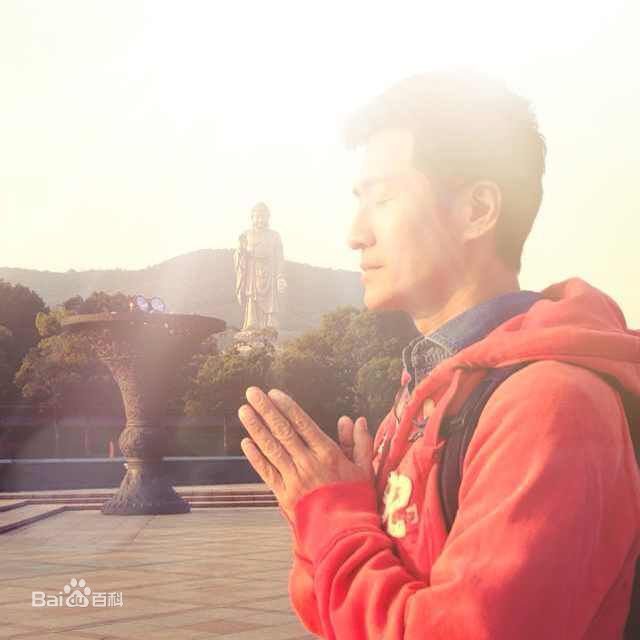 林韦辰(Gilbert Lam)活动造型性感图片壁纸