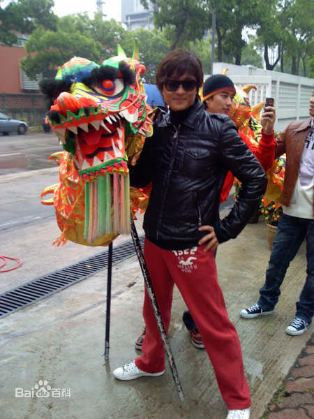 林韦辰(Gilbert Lam)活动造型性感图片壁纸