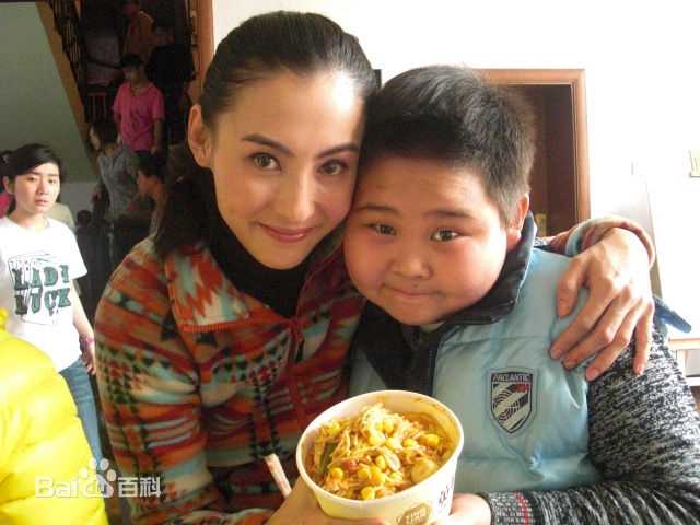 张珂源(Tom)活动照前后照片