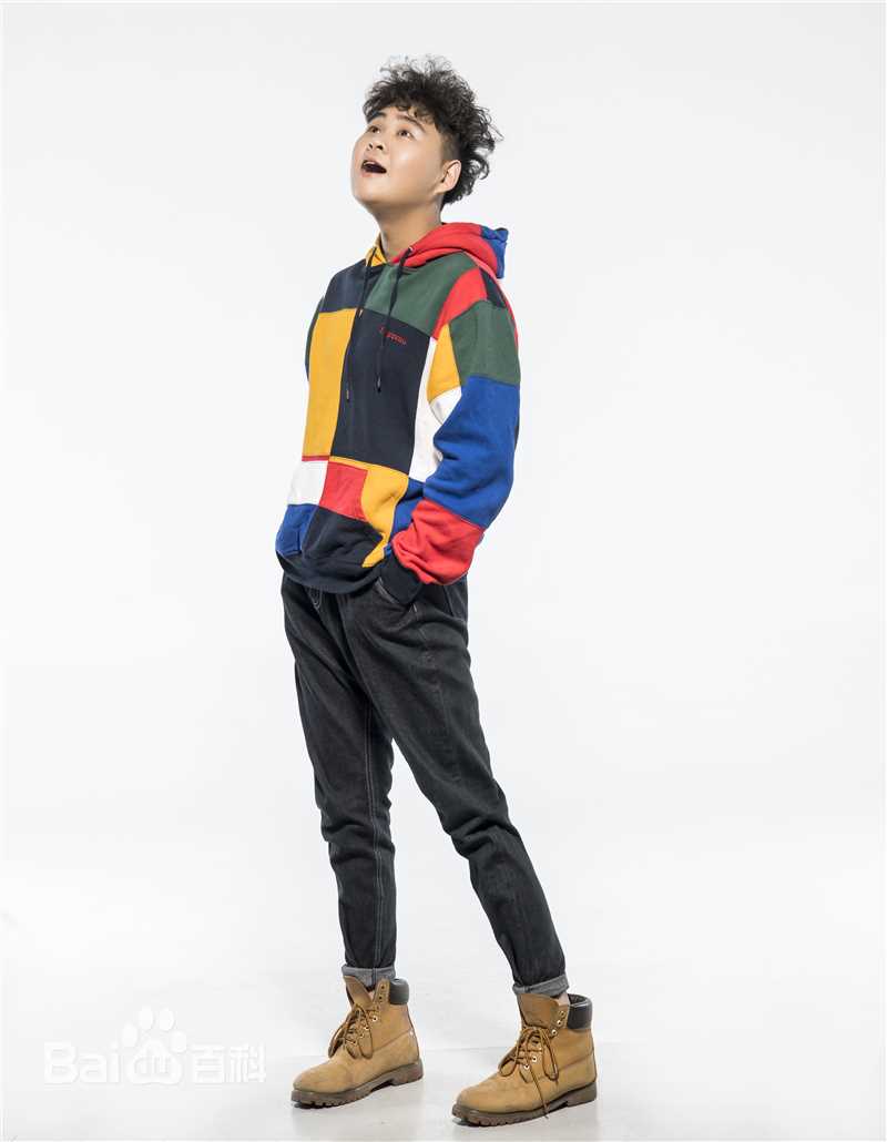 张珂源(Tom)艺术照性感图片图集