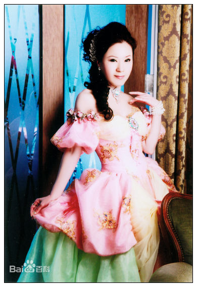 魏秋桦(Bonnie Ngai)