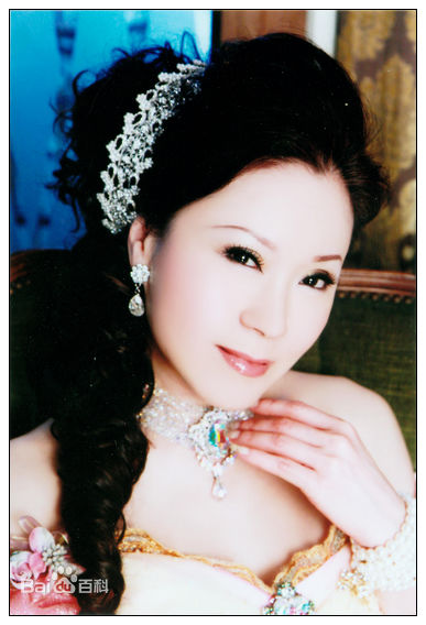 魏秋桦(Bonnie Ngai)