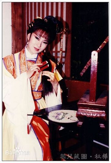 魏秋桦(Bonnie Ngai)饰演的穆桂英前后照片