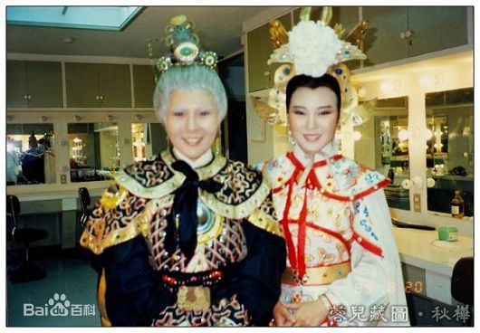 魏秋桦(Bonnie Ngai)饰演的穆桂英前后照片