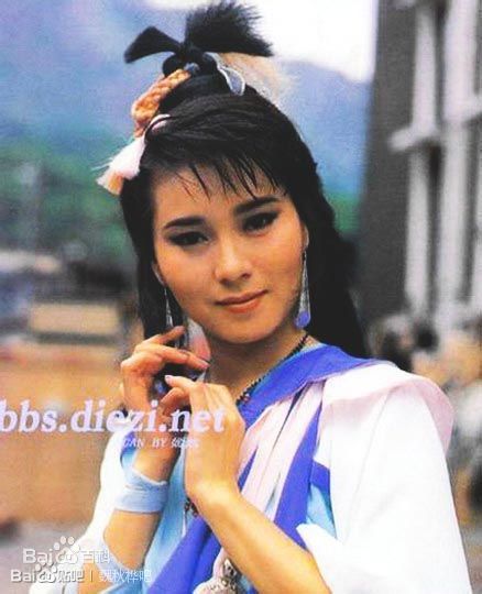 魏秋桦(Bonnie Ngai)影视形象前后照片