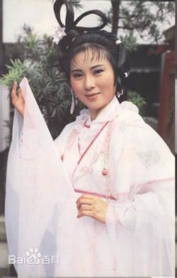 魏秋桦(Bonnie Ngai)影视形象前后照片