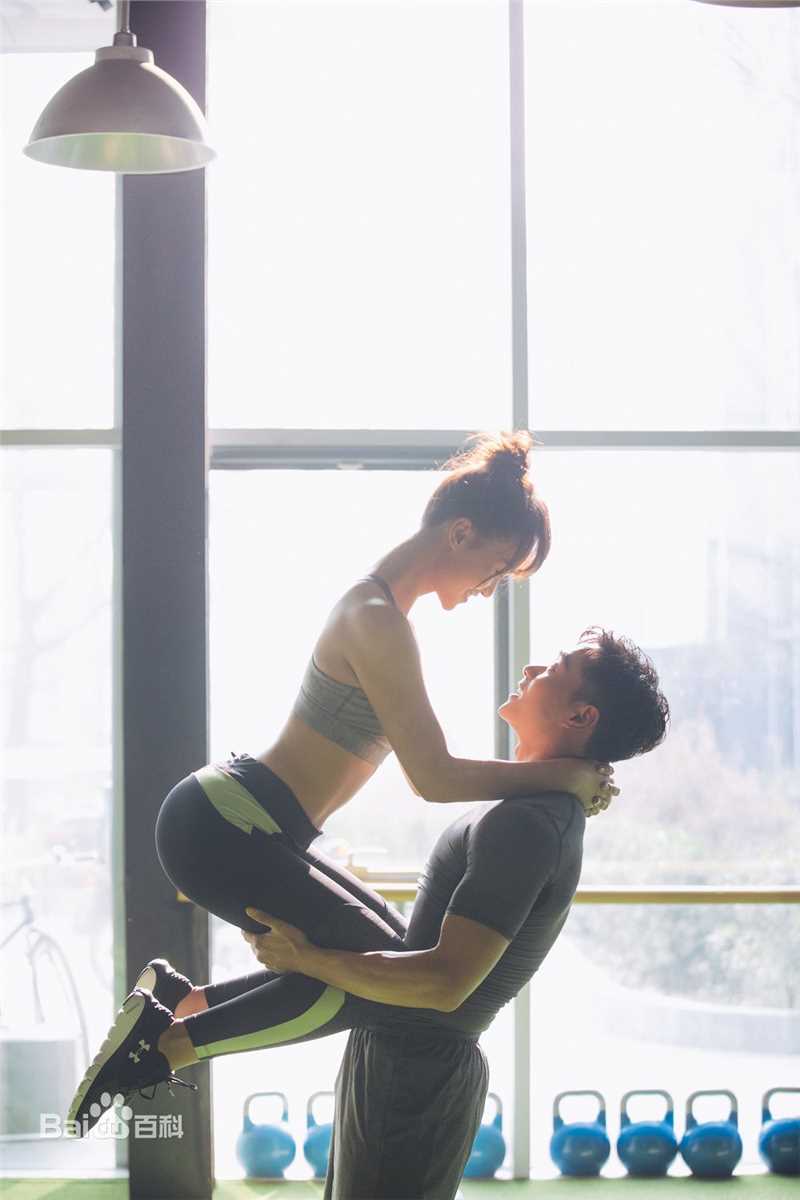 曹骏(Neil)最新蓝盈莹运动图集