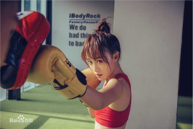 曹骏(Neil)最新蓝盈莹运动图集