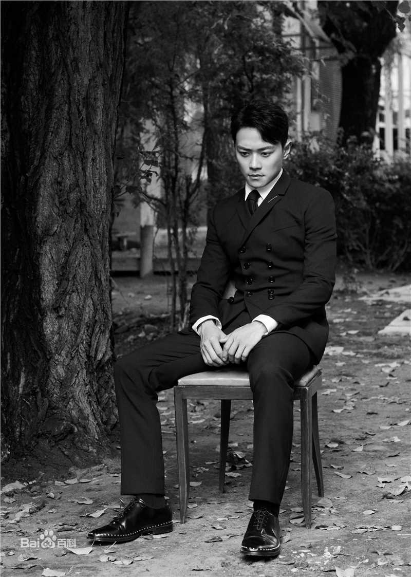 曹骏(Neil)最新西装壁纸