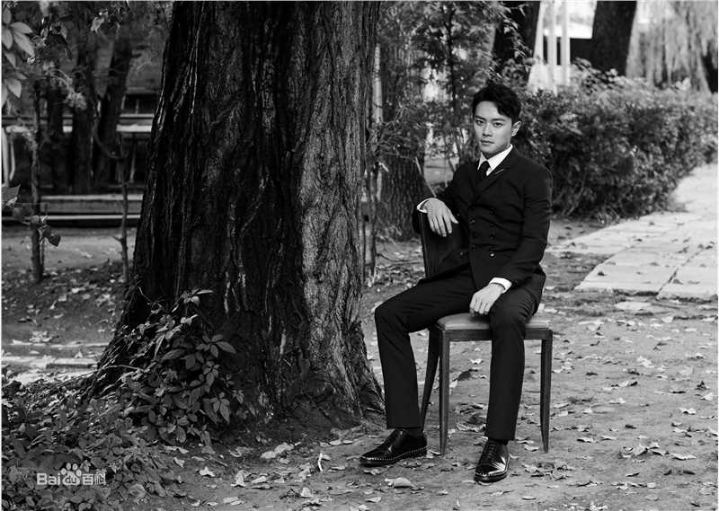 曹骏(Neil)最新西装壁纸