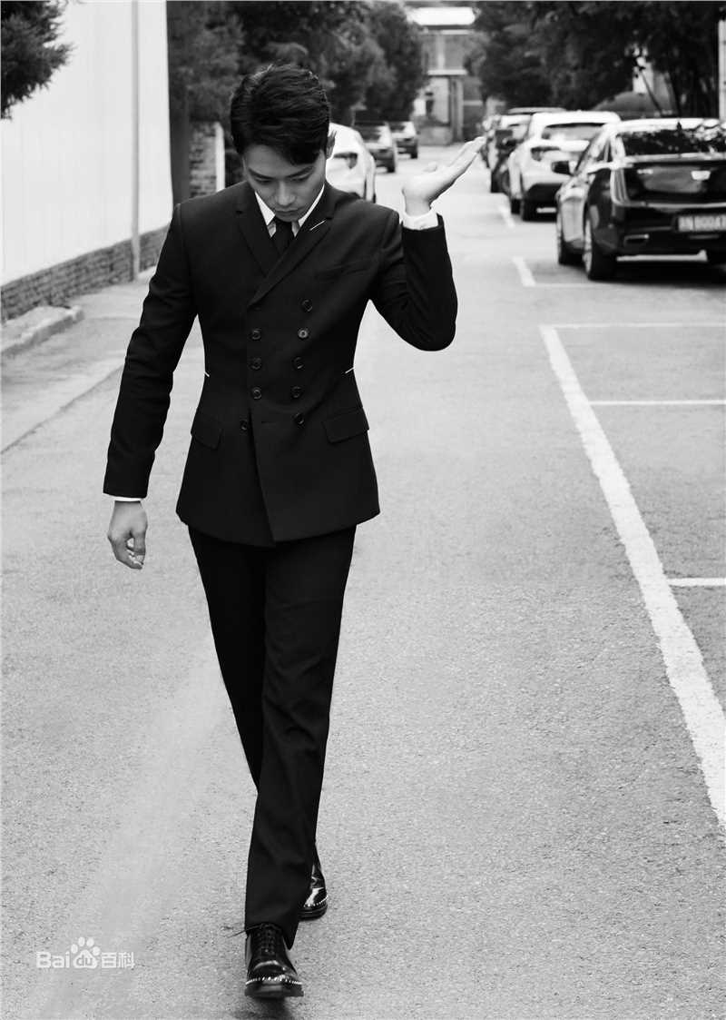 曹骏(Neil)最新西装壁纸