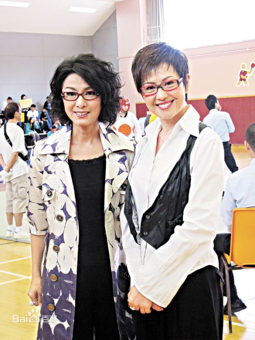 廖安丽社会活动图片图集