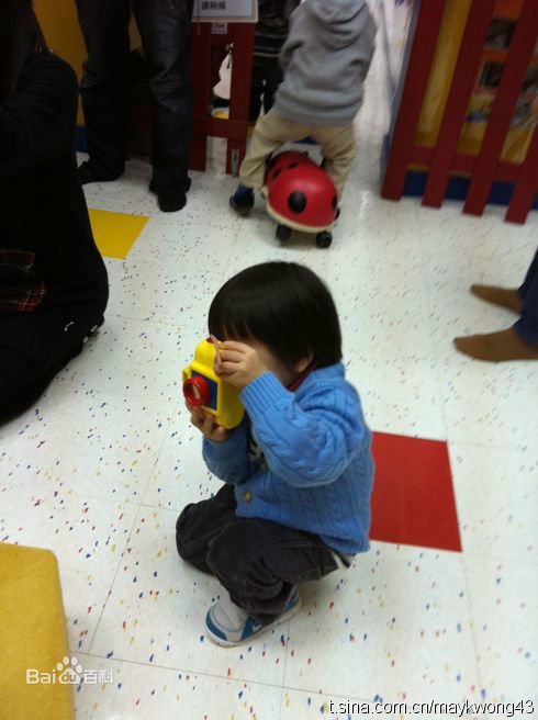 邝文珣(May Kwong)生活照生活照相册