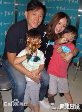 邝文珣(May Kwong)生活照生活照相册