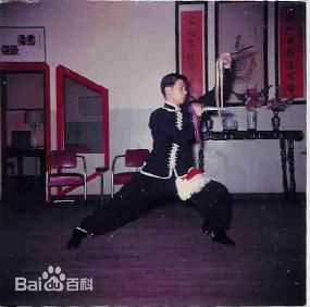 黄泽民练功照性感图片壁纸