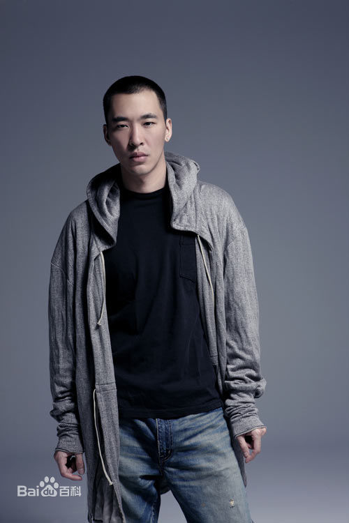 黄立行(Stanley Huang)艺术照壁纸壁纸