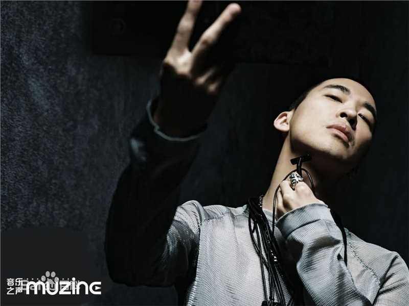 黄立行(Stanley Huang)艺术照壁纸壁纸