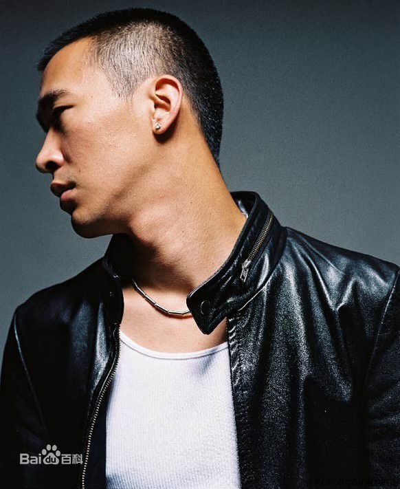 黄立行(Stanley Huang)艺术照壁纸壁纸