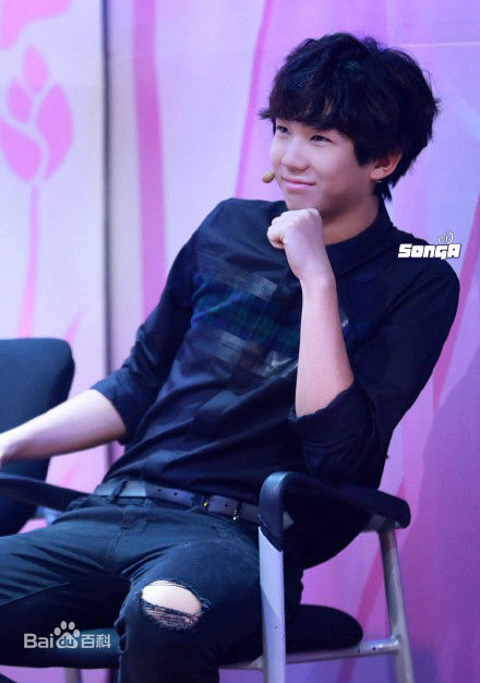 白举纲(Pax Congo)部分综艺饭拍前后照片