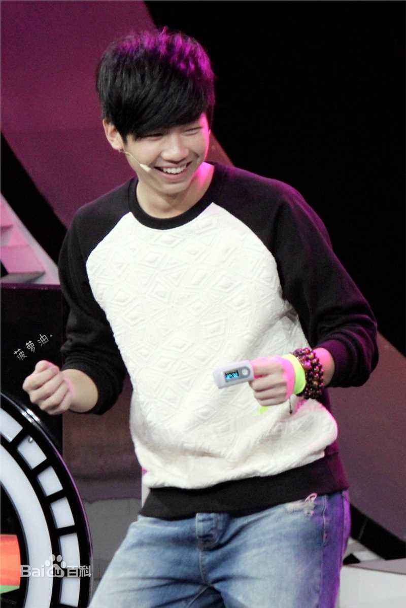 白举纲(Pax Congo)部分综艺饭拍前后照片