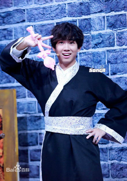 白举纲(Pax Congo)部分综艺饭拍前后照片