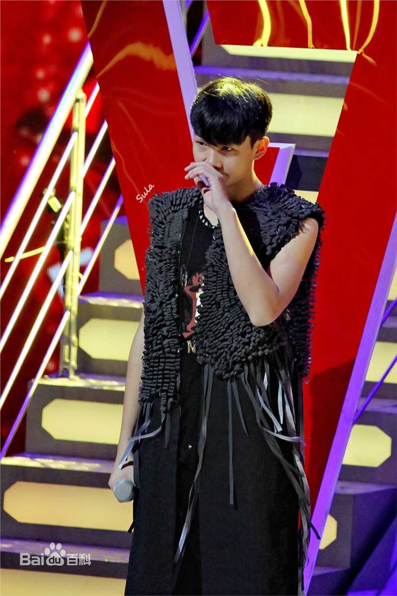 白举纲(Pax Congo)2013快乐男声比赛照片前后照片