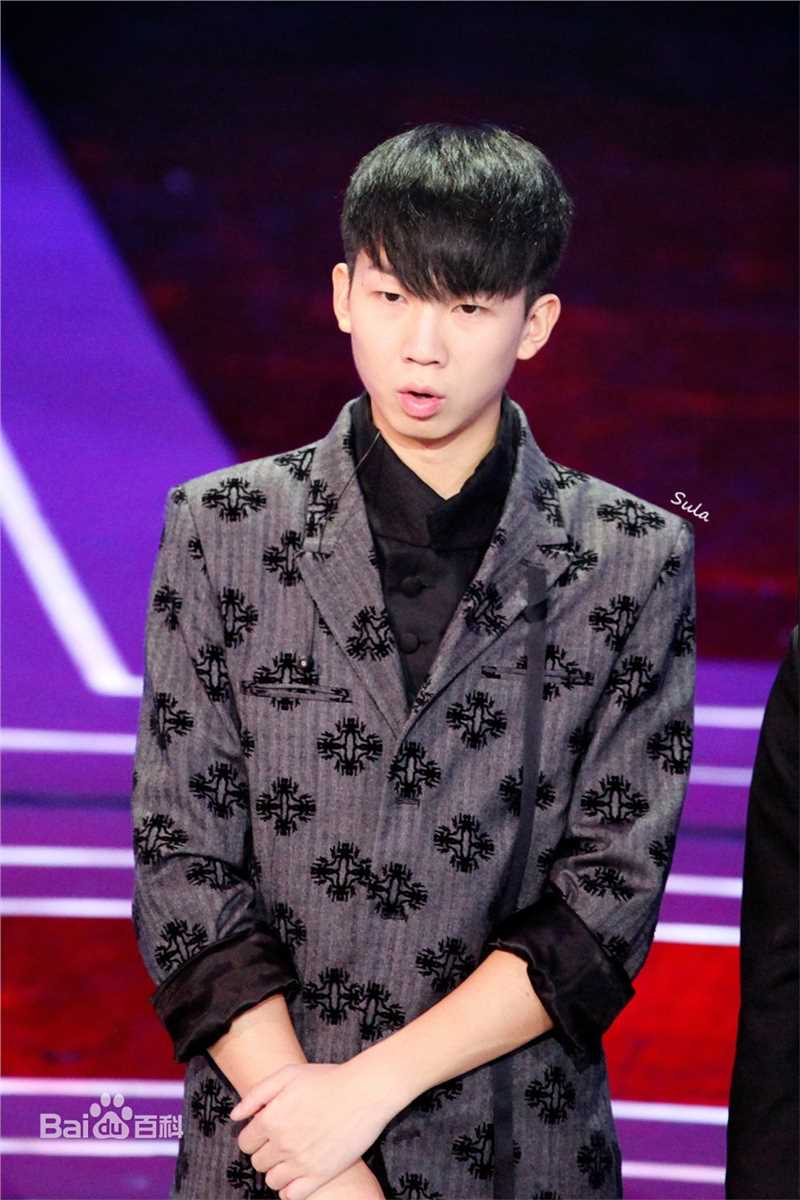 白举纲(Pax Congo)2013快乐男声比赛照片前后照片