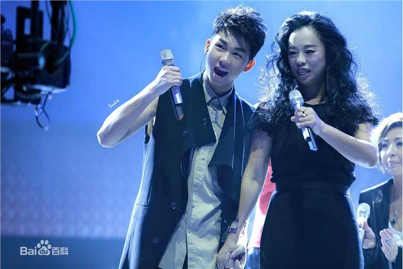 白举纲(Pax Congo)2013快乐男声比赛照片前后照片