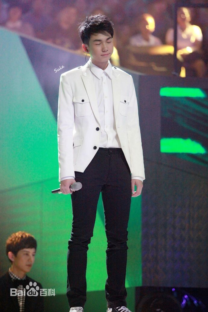 白举纲(Pax Congo)2013快乐男声比赛照片前后照片