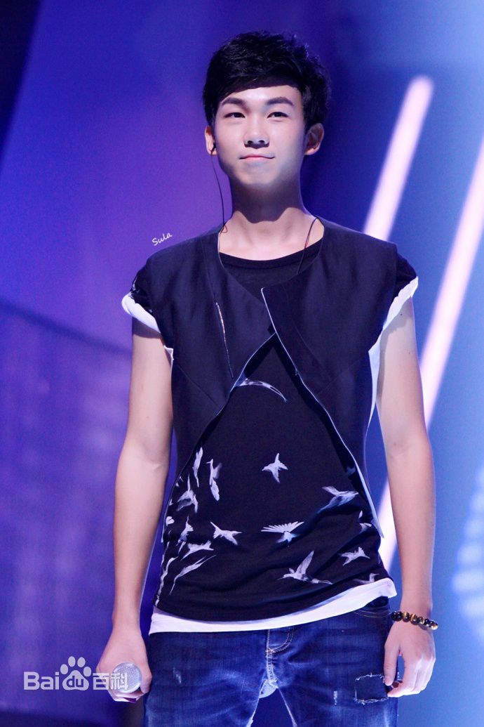 白举纲(Pax Congo)2013快乐男声比赛照片前后照片