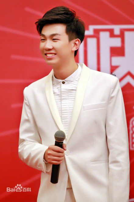 白举纲(Pax Congo)2013快乐男声比赛照片前后照片