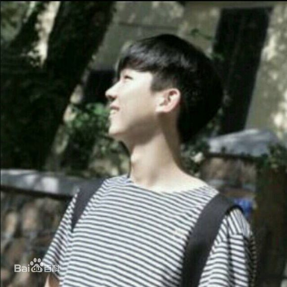 白举纲(Pax Congo)少年白PAX'S ATTITUDE生活照