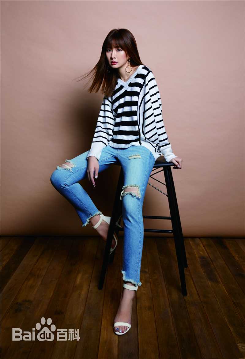 安心亚(Amber An)广告拍摄壁纸壁纸