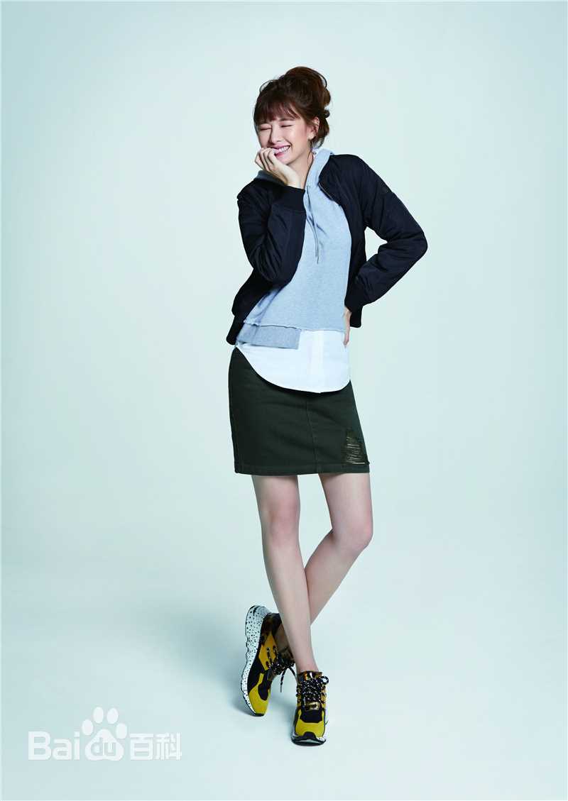 安心亚(Amber An)广告拍摄壁纸壁纸