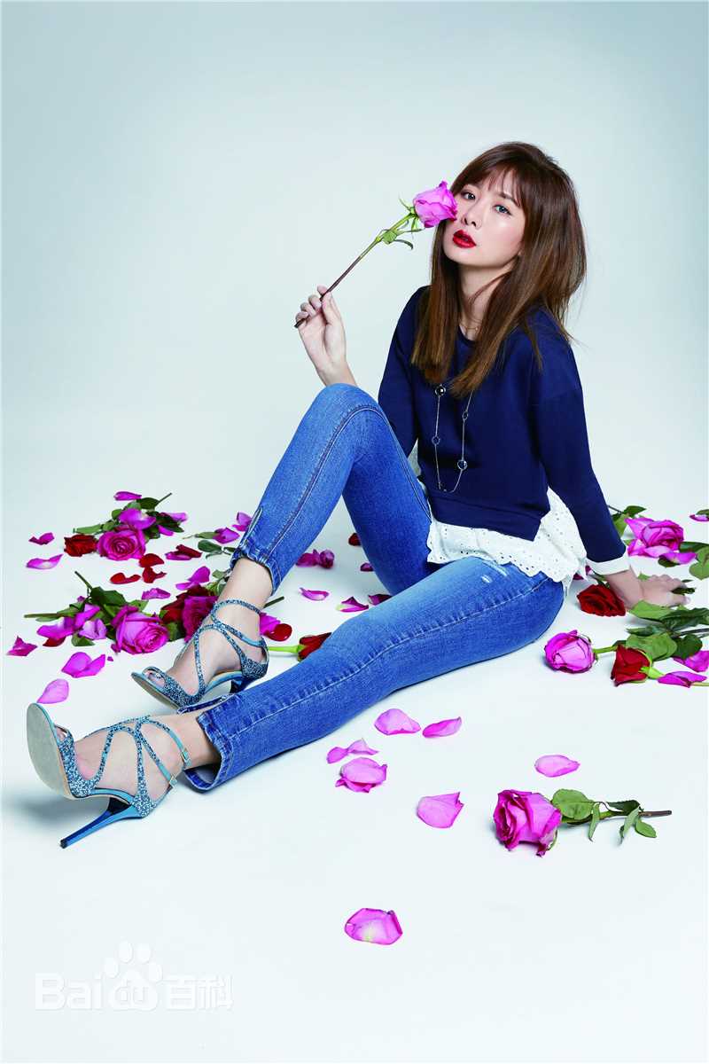 安心亚(Amber An)广告拍摄壁纸壁纸