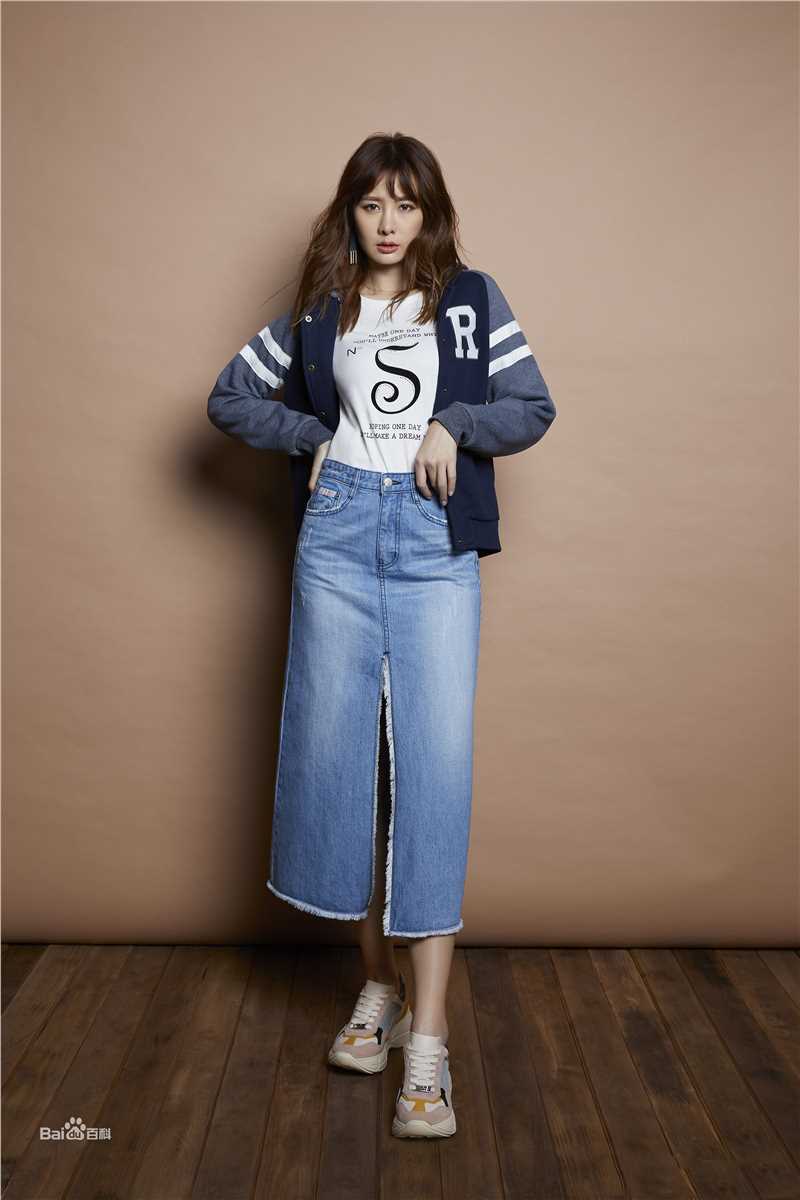 安心亚(Amber An)广告拍摄壁纸壁纸