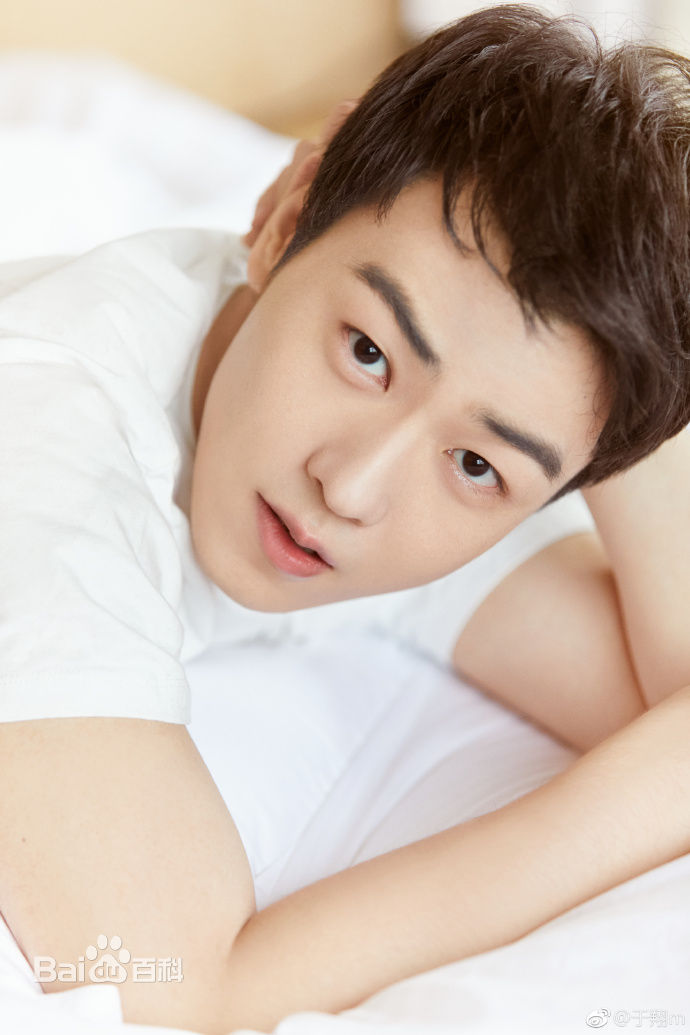 最优质于翔(max)素颜照