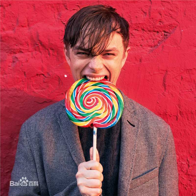 戴恩·德哈恩(Dane DeHaan)人物照前后照片