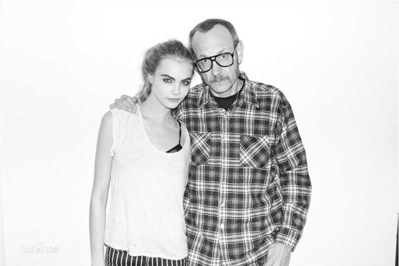 卡拉·乔斯林·迪瓦伊(Cara Jocelyn Delevingne)Cara Delevingne by Terry Richardson图册