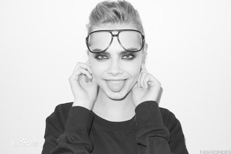 卡拉·乔斯林·迪瓦伊(Cara Jocelyn Delevingne)Cara Delevingne by Terry Richardson图册