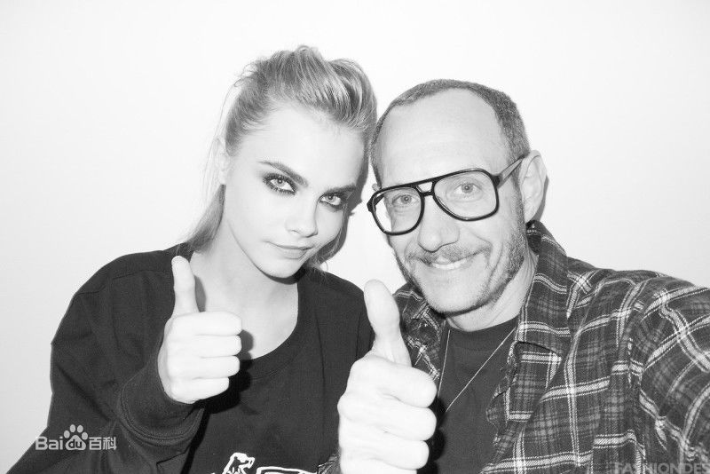 卡拉·乔斯林·迪瓦伊(Cara Jocelyn Delevingne)Cara Delevingne by Terry Richardson图册