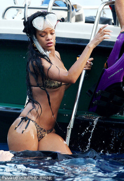 高清罗比恩·蕾哈娜·芬缇(Robyn Rihanna Fenty)蕾哈娜精彩图册