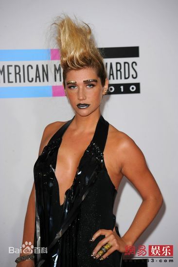 罗比恩·蕾哈娜·芬缇(Robyn Rihanna Fenty)蕾哈娜精彩图册