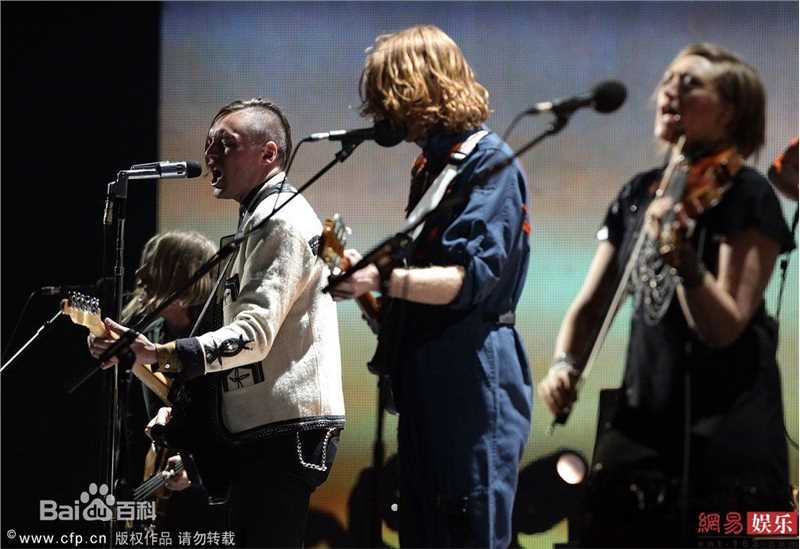 罗比恩·蕾哈娜·芬缇(Robyn Rihanna Fenty)蕾哈娜精彩图册