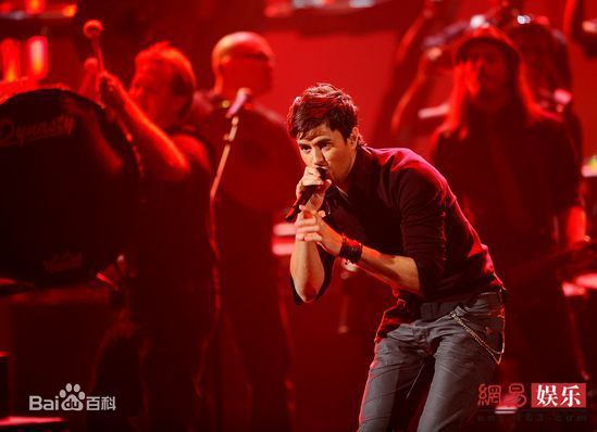 罗比恩·蕾哈娜·芬缇(Robyn Rihanna Fenty)蕾哈娜精彩图册