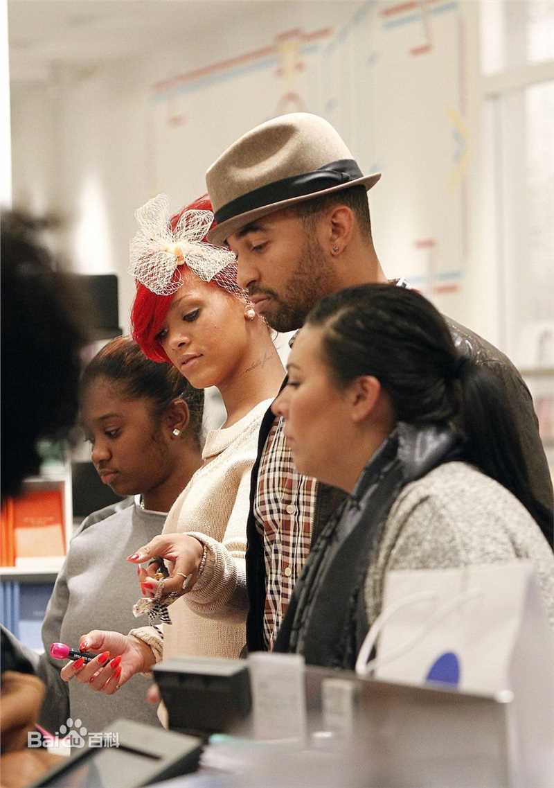 最优质罗比恩·蕾哈娜·芬缇(Robyn Rihanna Fenty)精彩图册4