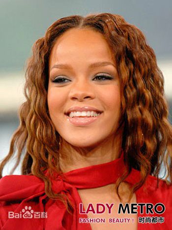 最新罗比恩·蕾哈娜·芬缇(Robyn Rihanna Fenty)精彩图册2